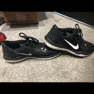 Nike black running shoes